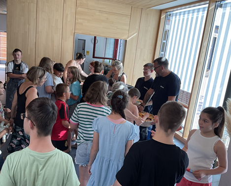 Eis-Überraschung an der Eichenäcker-Schule